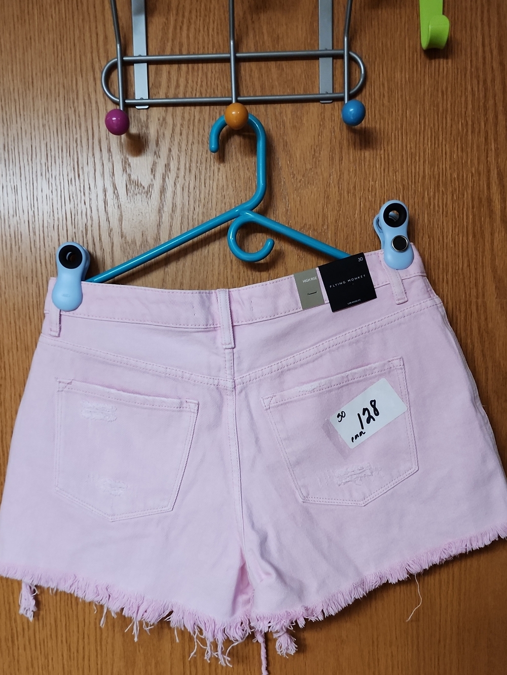 Flying Monkey Pastel Pink Frayed Hem Denim Shorts womens 30 nwt number 128